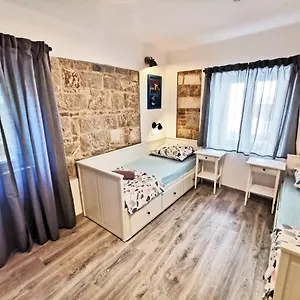 https://crobeauty-villa.splithotels.org